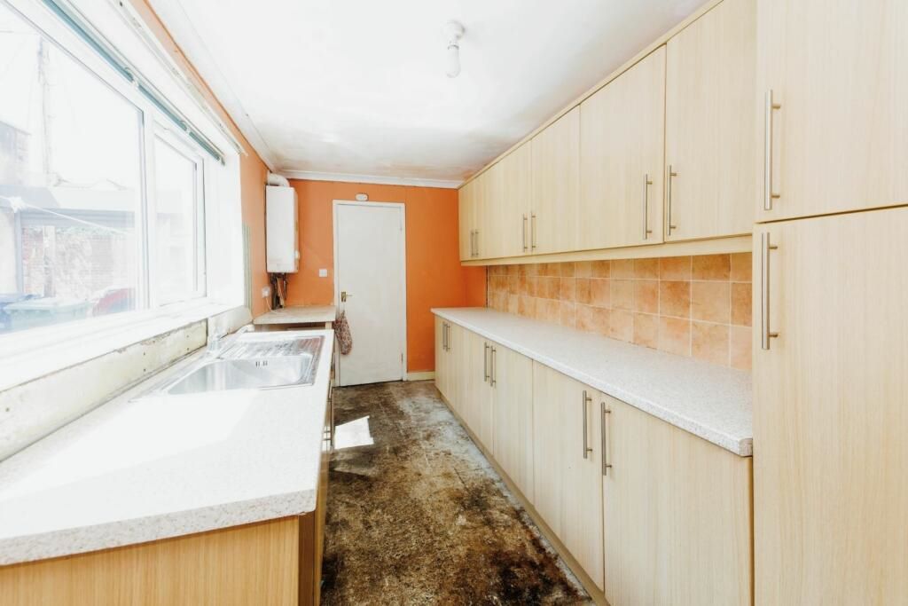 Sunderland, Tyne and Wear, SR4 6BA - Online Auctions