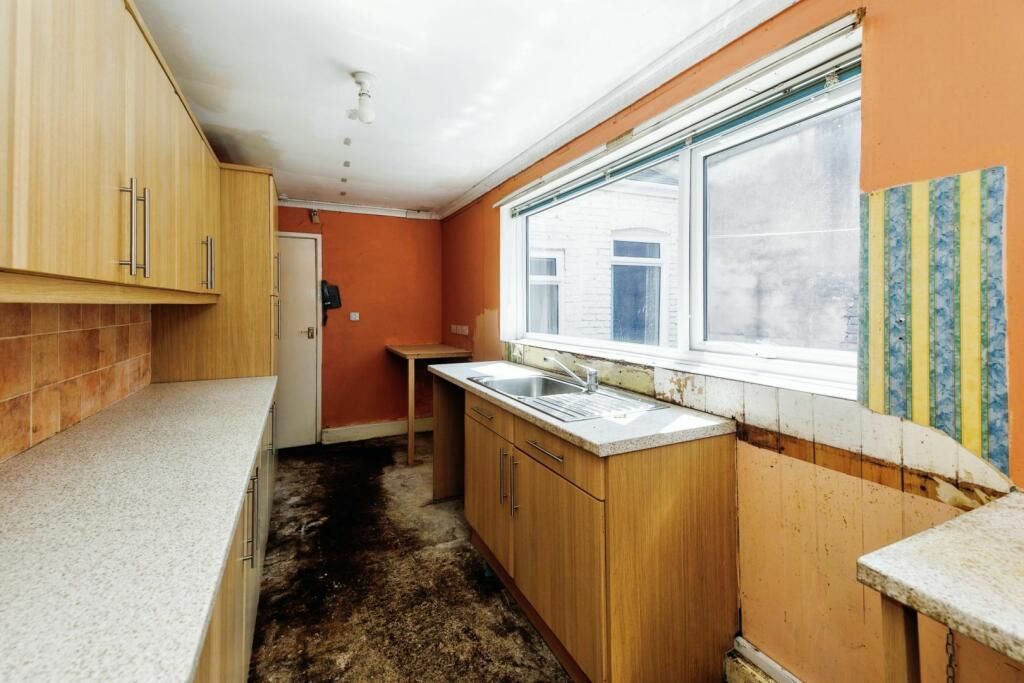 Sunderland, Tyne and Wear, SR4 6BA - Online Auctions