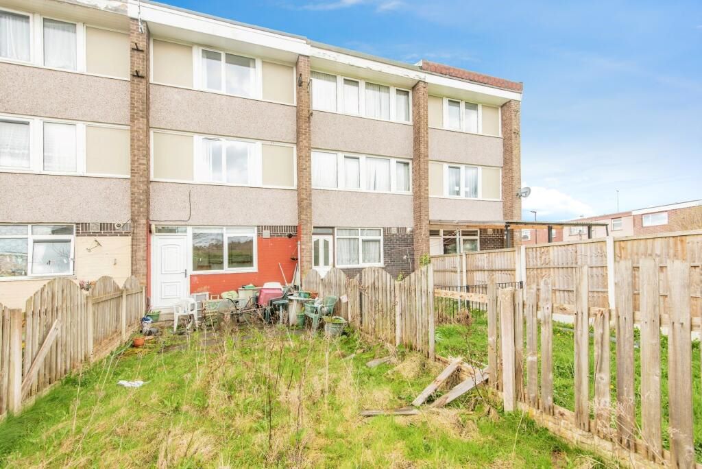 143 Winn Gardens, Sheffield, South Yorkshire, S6 1UF