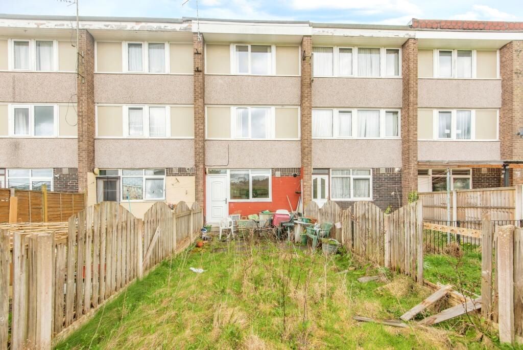 143 Winn Gardens, Sheffield, South Yorkshire, S6 1UF