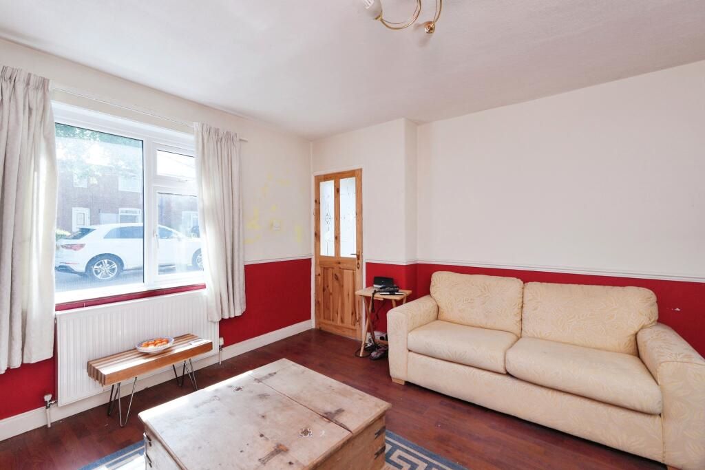 68 Duke Of York Avenue, Wakefield, West Yorkshire, WF2 7BZ