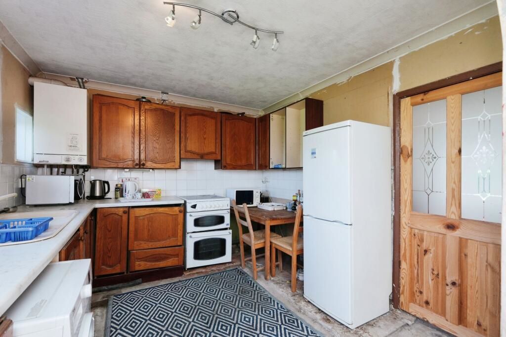 68 Duke Of York Avenue, Wakefield, West Yorkshire, WF2 7BZ