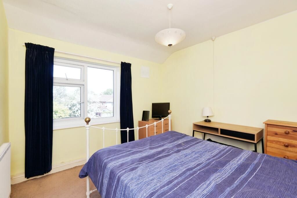 68 Duke Of York Avenue, Wakefield, West Yorkshire, WF2 7BZ