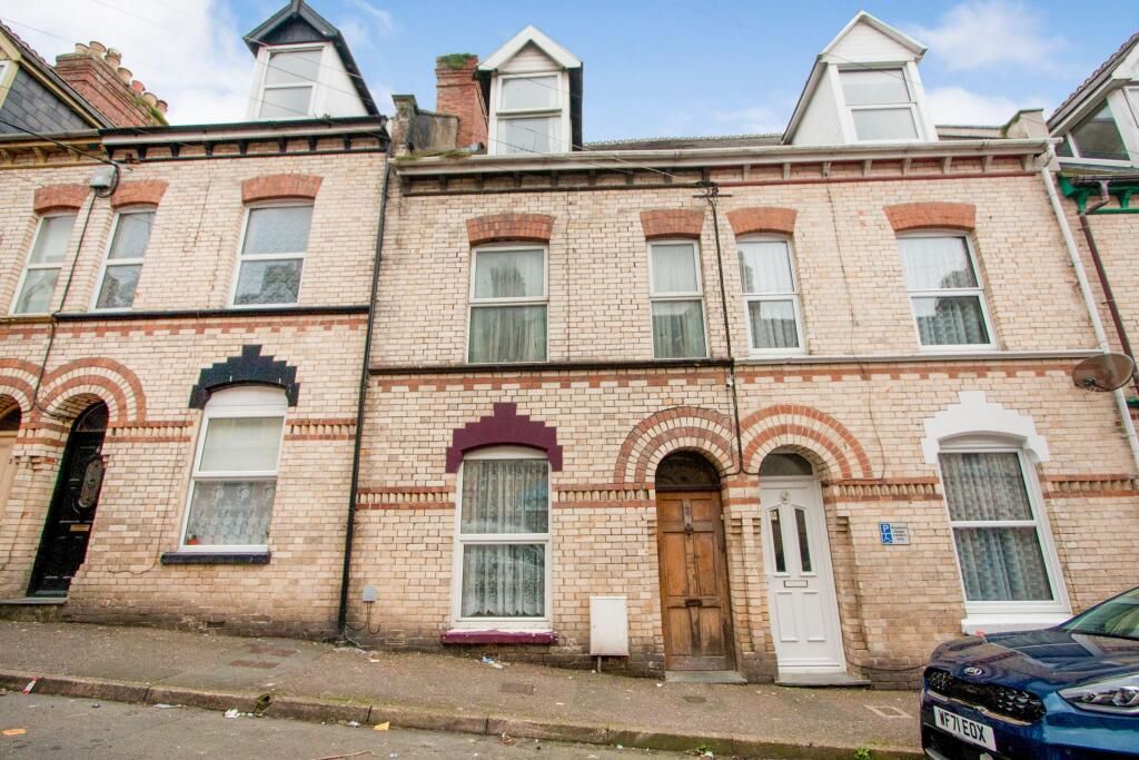 Barnstaple, Devon, EX32 7DU Online Auctions