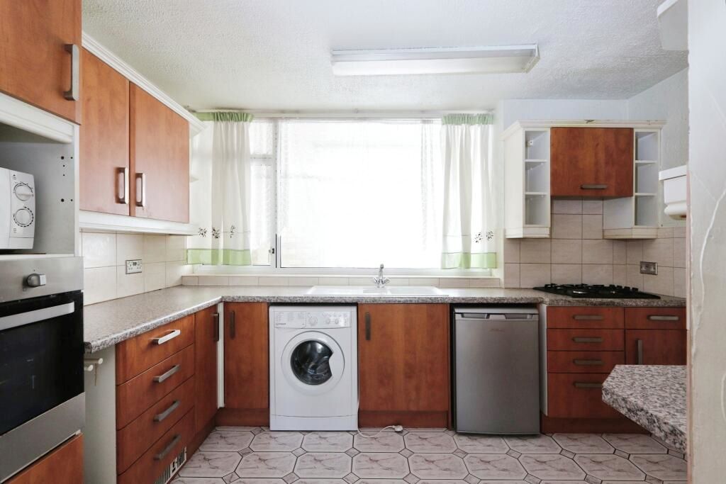 Sheffield, South Yorkshire, S6 1FE - Online Auctions