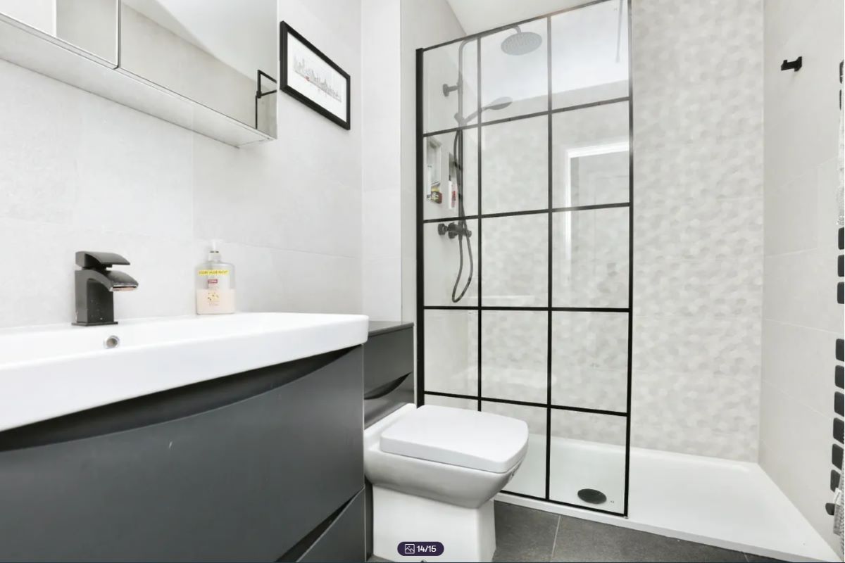 Liverpool, Merseyside, L24 1WA - Online Auctions