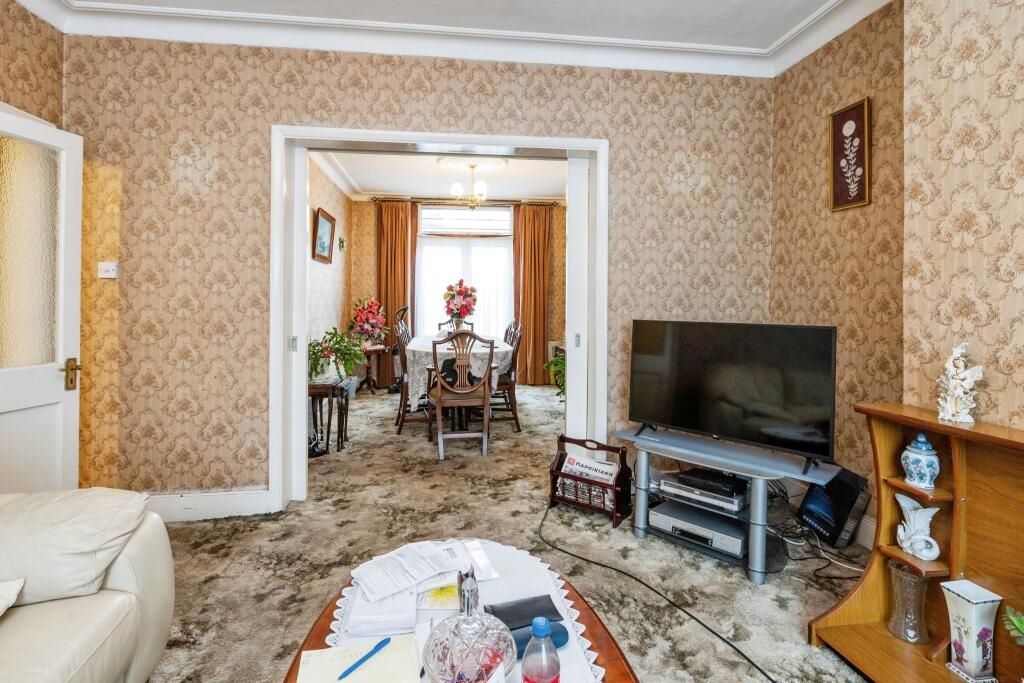 281 Lordship Lane, London, N17 6AA