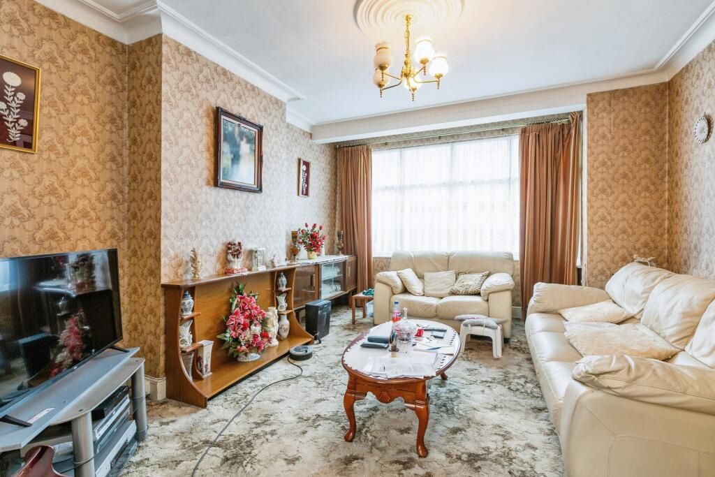 281 Lordship Lane, London, N17 6AA