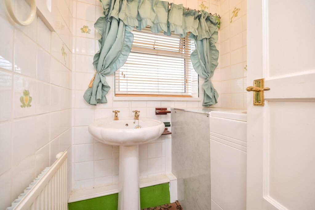 Middlesbrough, Cleveland, TS3 7HD - Online Auctions