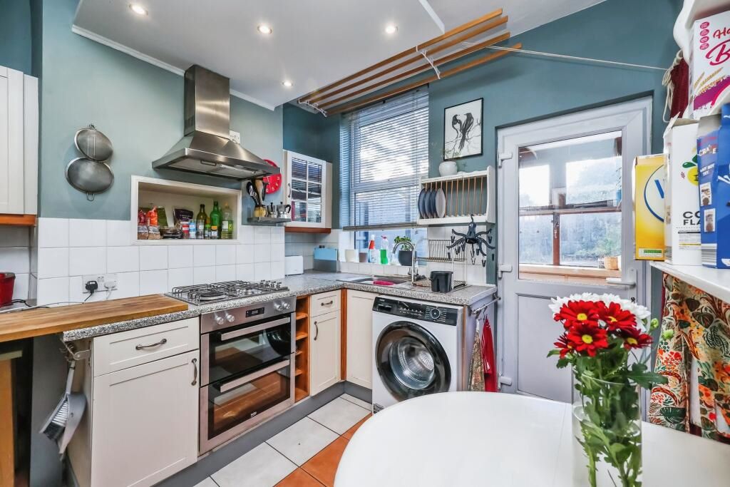 131 Nottingham Road, Nottingham, Nottinghamshire, NG7 7AY