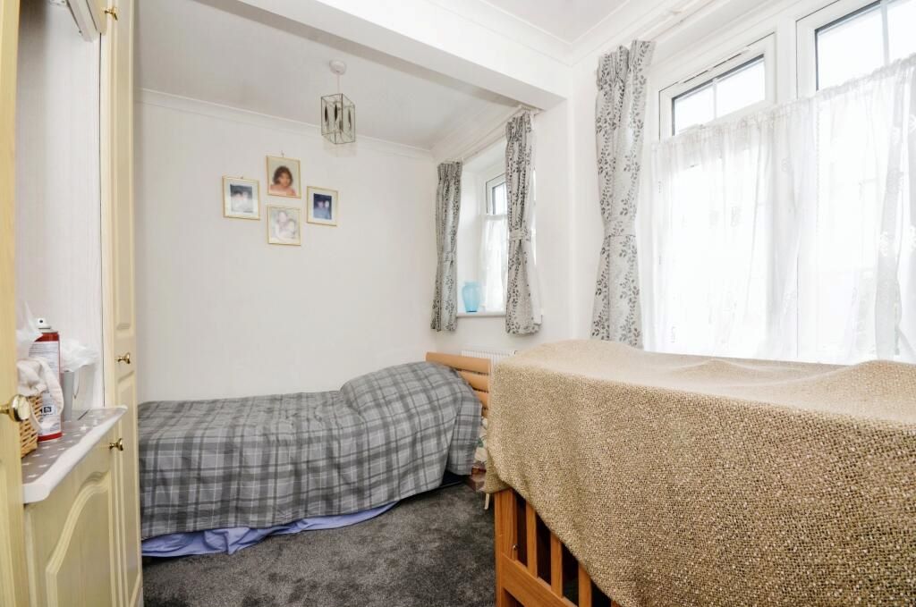 Bushey, Hertfordshire, WD23 2AJ - Online Auctions