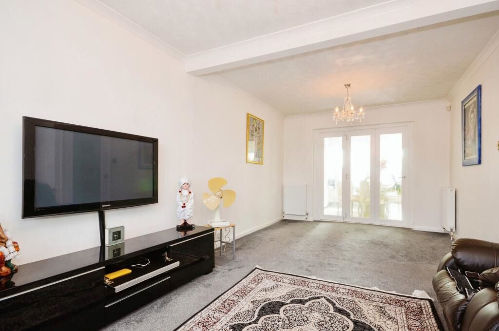 Bushey, Hertfordshire, WD23 2AJ - Online Auctions