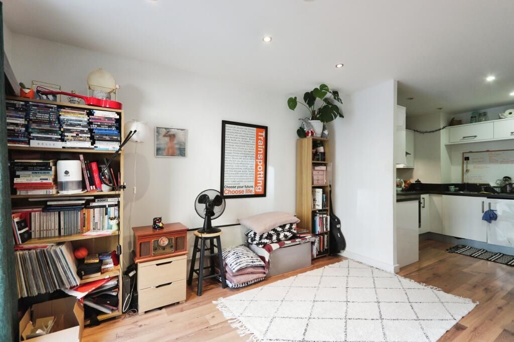 Flat 55 Porter Brook House, 201 Ecclesall Road, Sheffield, South Yorkshire, S11 8HW