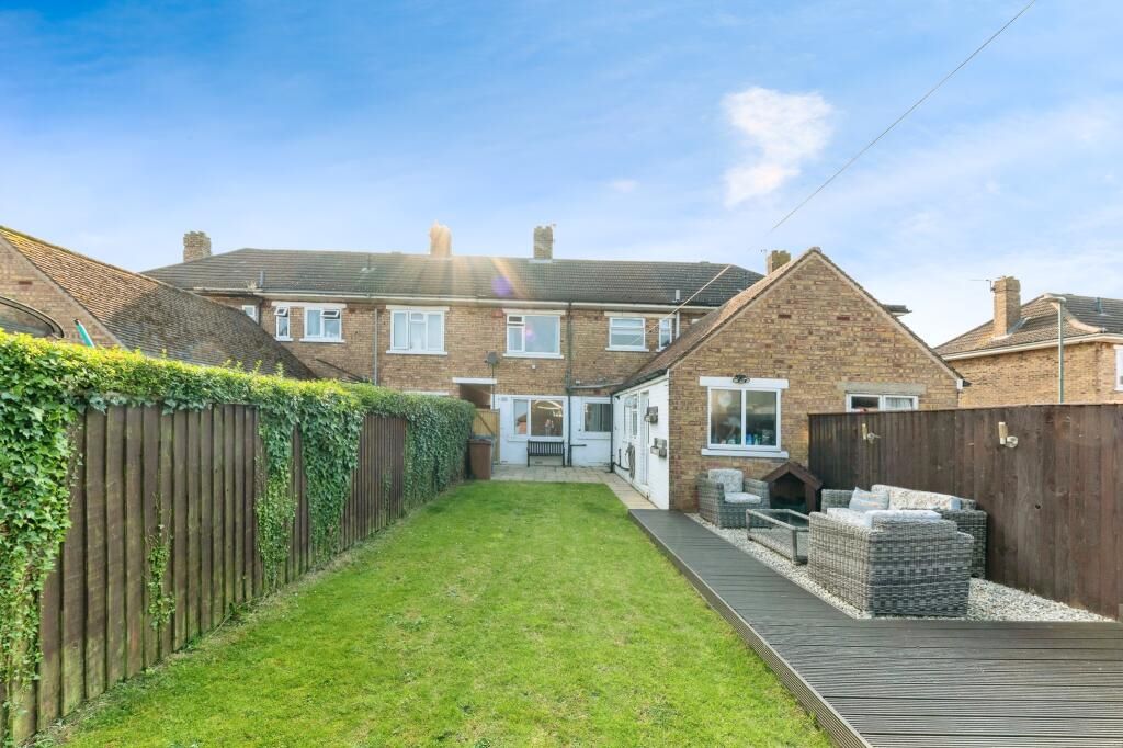 27 Lady Frances Crescent, Cleethorpes, South Humberside, DN35 9JX