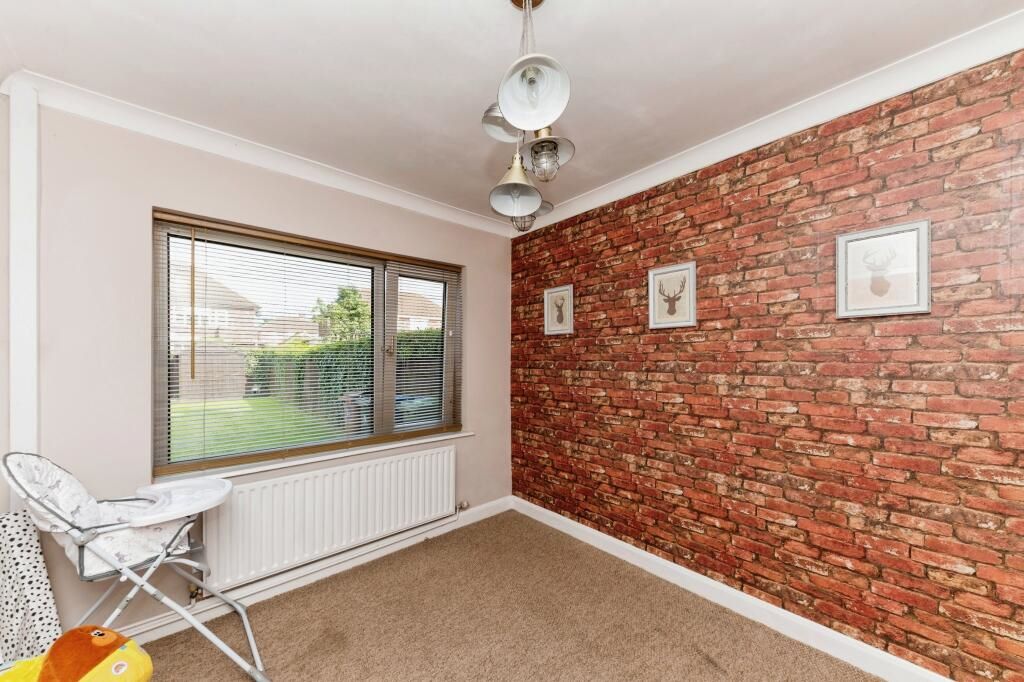 27 Lady Frances Crescent, Cleethorpes, South Humberside, DN35 9JX