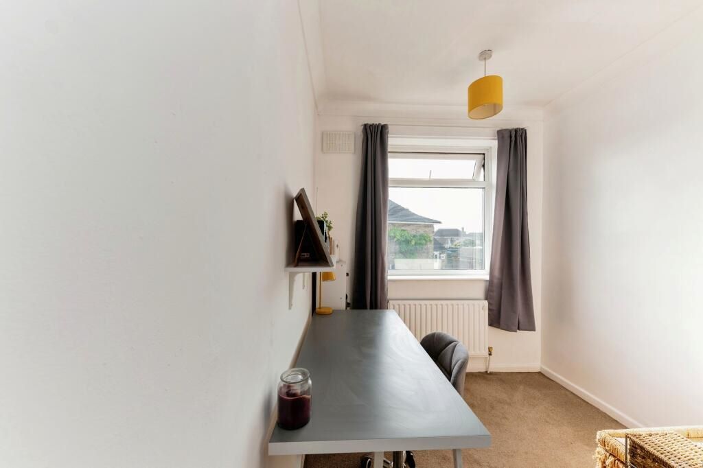 27 Lady Frances Crescent, Cleethorpes, South Humberside, DN35 9JX