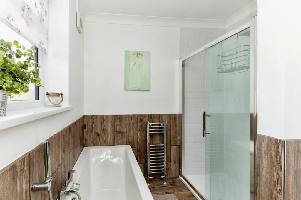 27 Lady Frances Crescent, Cleethorpes, South Humberside, DN35 9JX