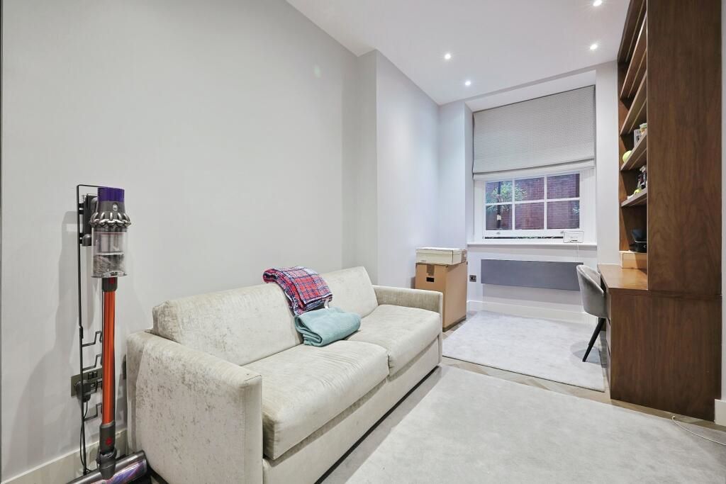 8 Maida Vale, London, W9 1TH