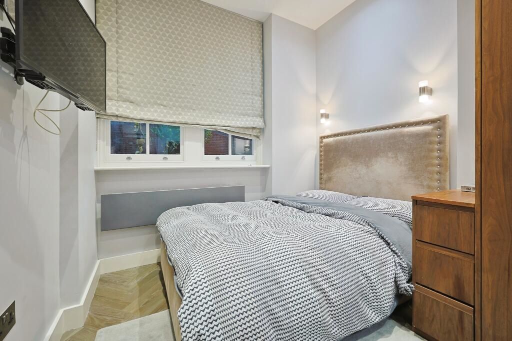 8 Maida Vale, London, W9 1TH