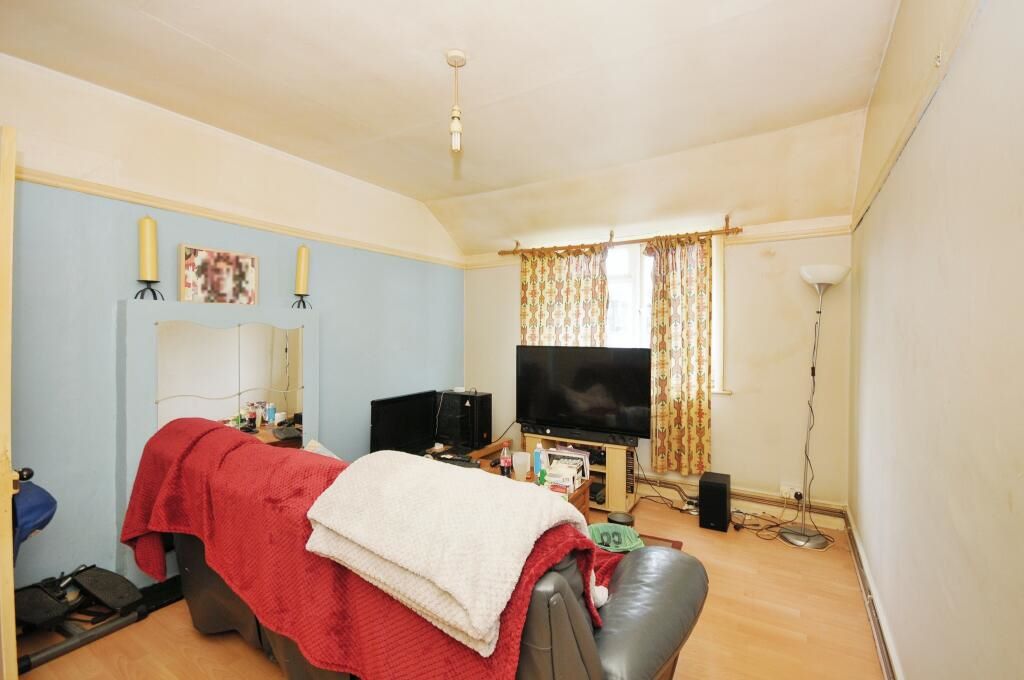 6 Cowden Street, London, SE6 3SW