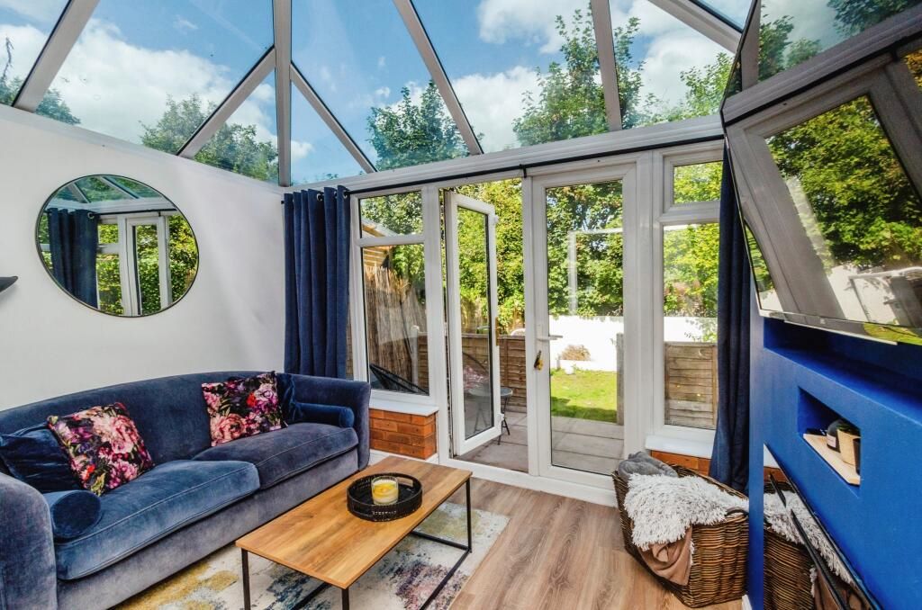 33 Pitchwood Close Darlaston, Wednesbury, West Midlands, WS10 8BF