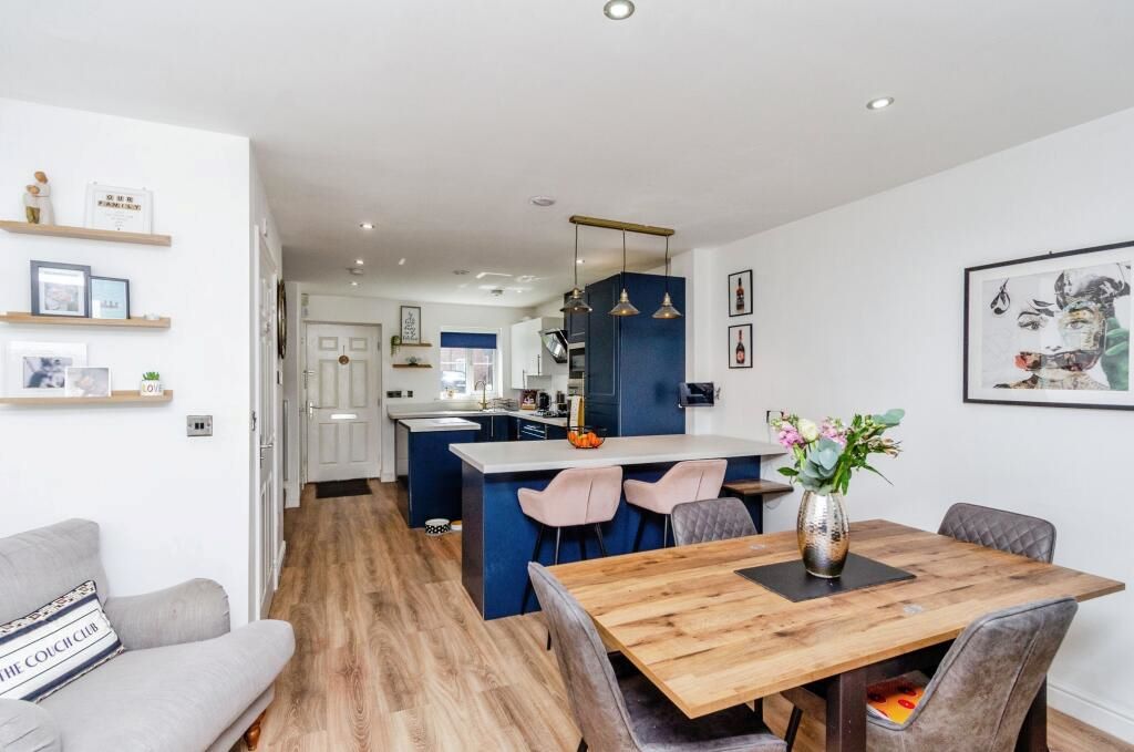 33 Pitchwood Close Darlaston, Wednesbury, West Midlands, WS10 8BF