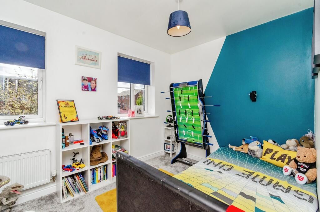 33 Pitchwood Close Darlaston, Wednesbury, West Midlands, WS10 8BF