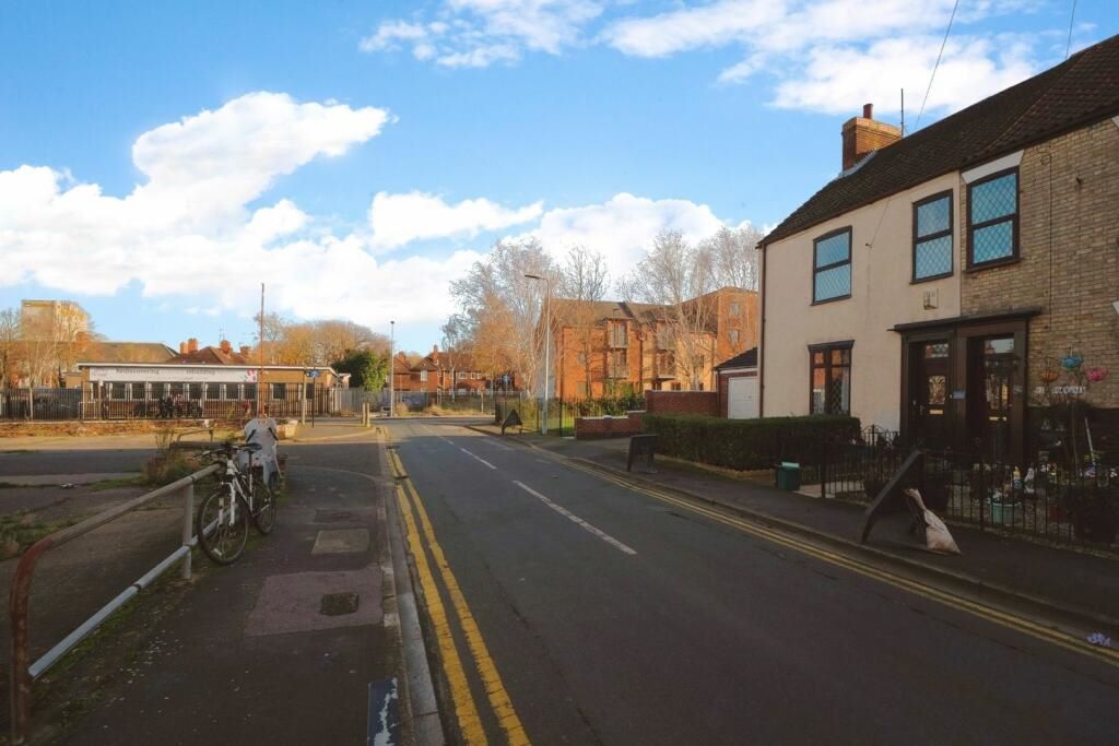 41 Caroline Street, Hull, North Humberside, HU2 8DW