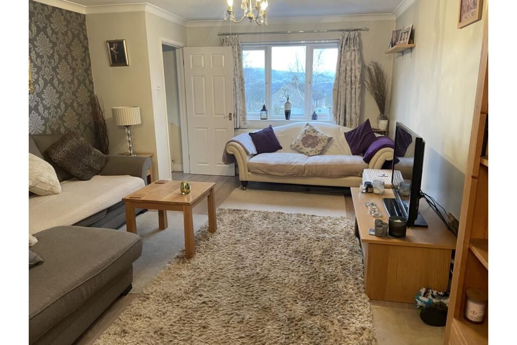 8 Brentwood Avenue Bamford, Hope Valley, Derbyshire, S33 0AF