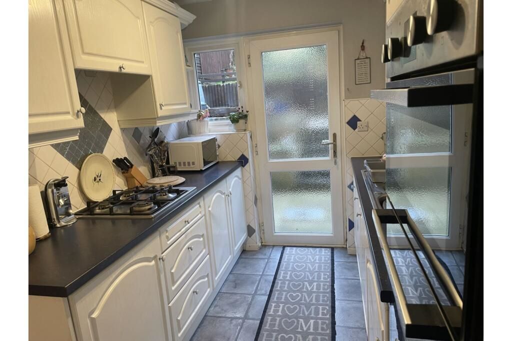 8 Brentwood Avenue Bamford, Hope Valley, Derbyshire, S33 0AF