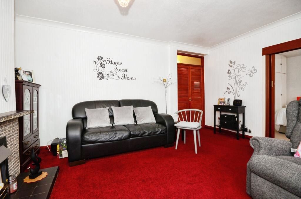 35 Eldon Avenue, Borehamwood, Hertfordshire, WD6 1NL