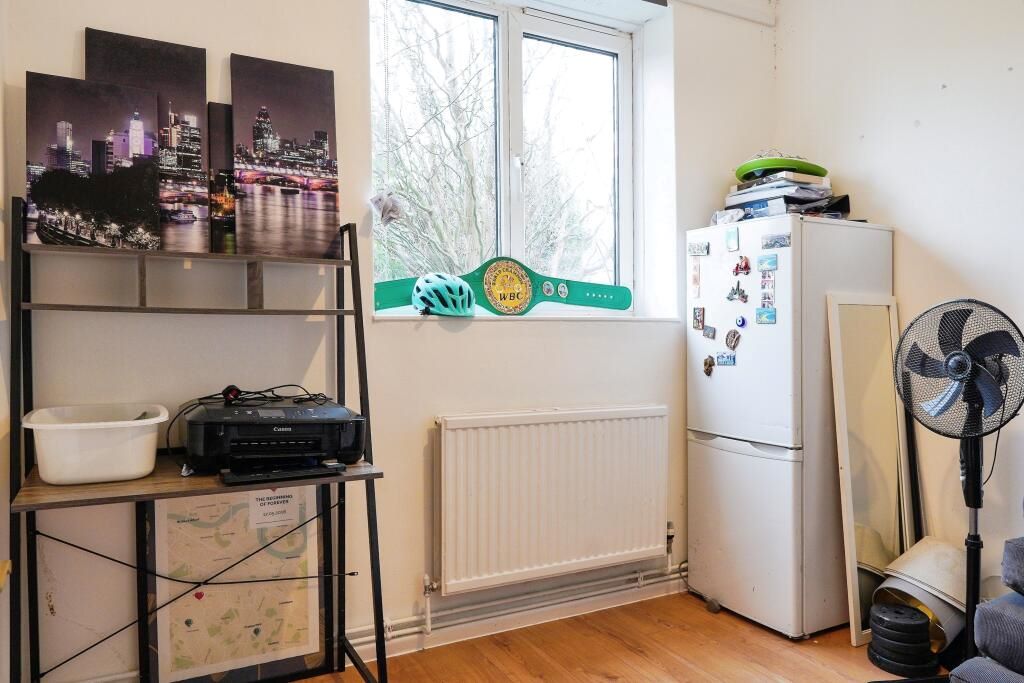 59 Thornton Gardens, London, SW12 0LQ