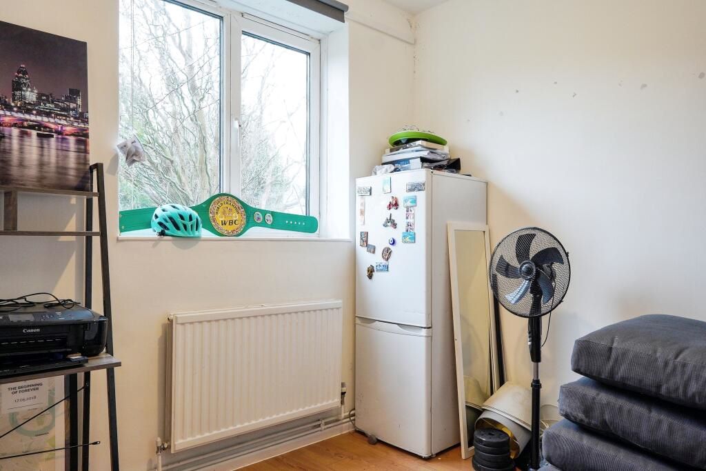 59 Thornton Gardens, London, SW12 0LQ