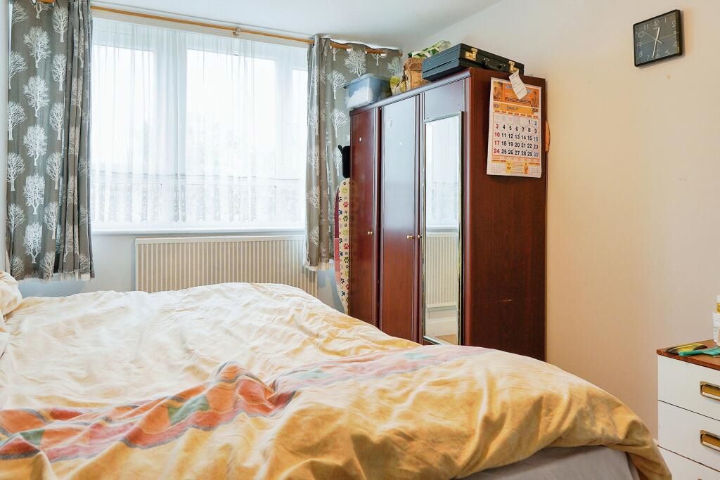 Flat 88 Badric Court, 5 Yelverton Road, London, SW11 3SW