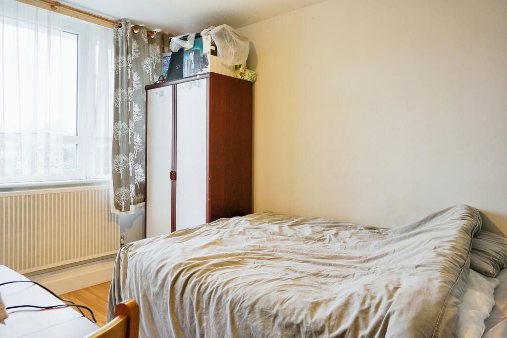 Flat 88 Badric Court, 5 Yelverton Road, London, SW11 3SW