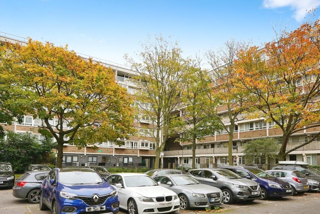 Flat 88 Badric Court, 5 Yelverton Road, London, SW11 3SW