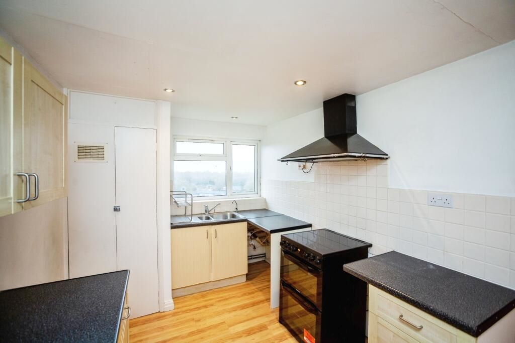 35 Gilbert Close, Swanscombe, Kent, DA10 0NH