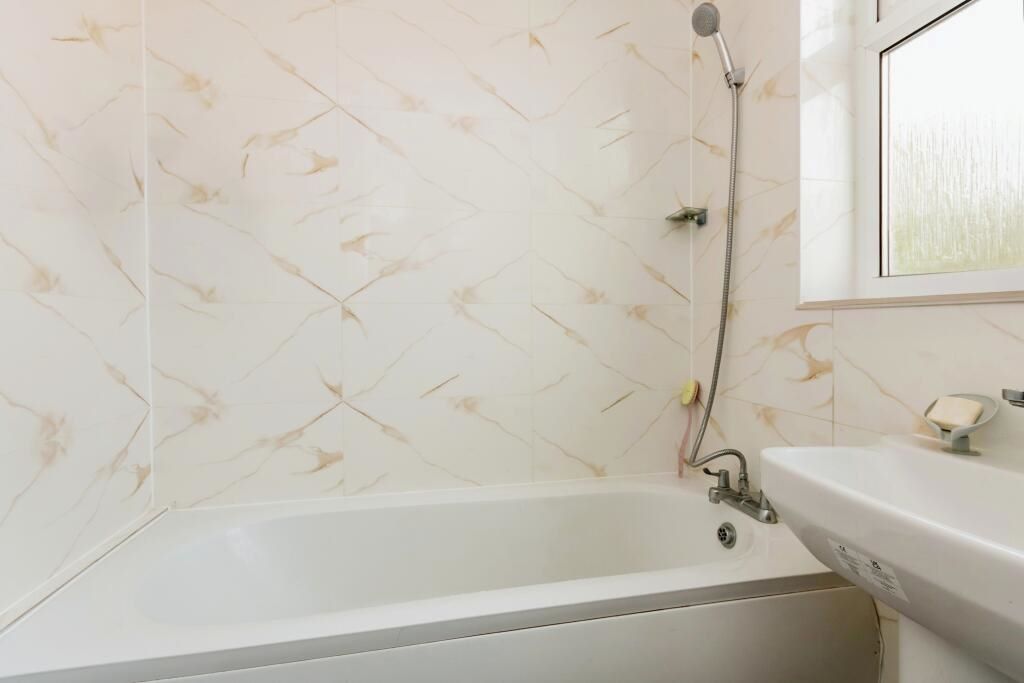 8 Caulton Street, Nottingham, Nottinghamshire, NG7 5AA