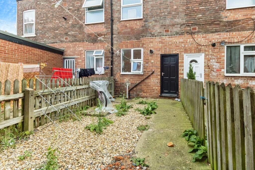 8 Caulton Street, Nottingham, Nottinghamshire, NG7 5AA