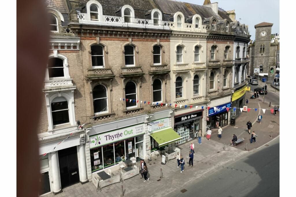 Flat 16 Fleet Court, 26 Fleet Street, Torquay, Devon, TQ1 1DR