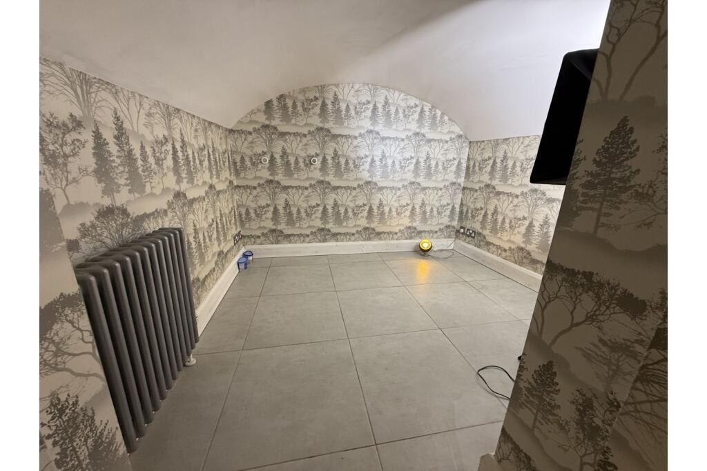 1a Courtenay Towers Courtenay Terrace, Hove, East Sussex, BN3 2WF