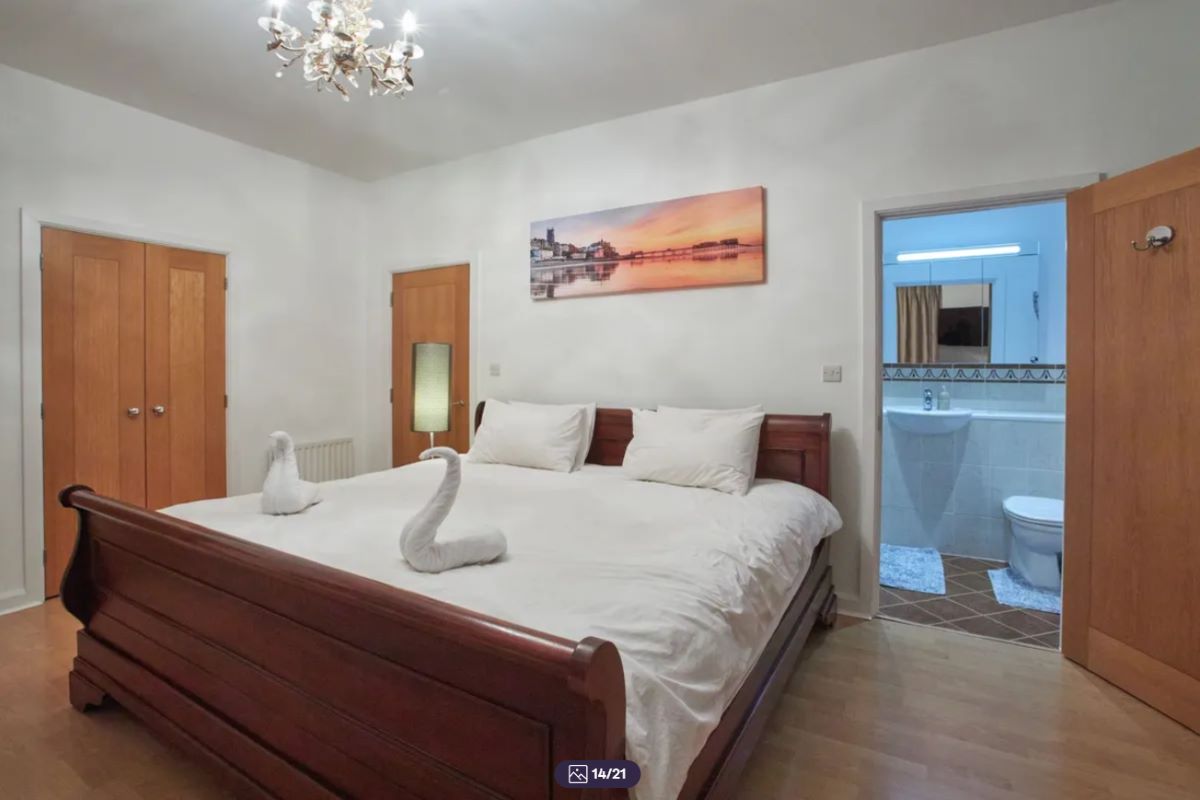 55 The Boulevard, Greenhithe, Kent, DA9 9GU