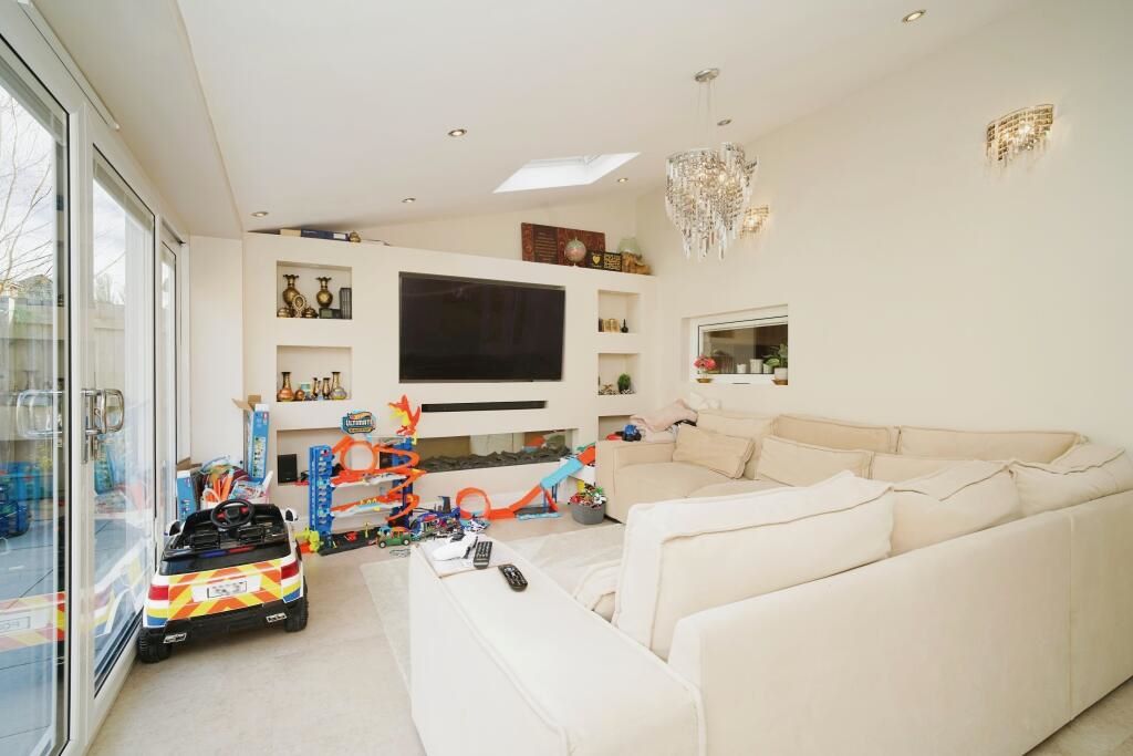 32 Garrett Meadow Tyldesley, Manchester, Lancashire, M29 8SD