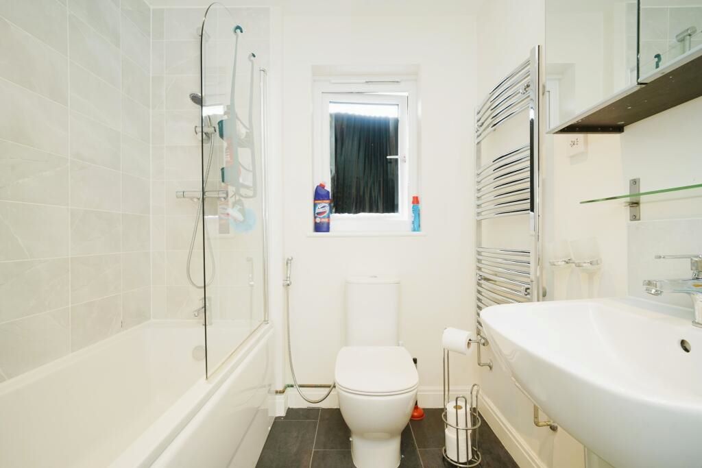 32 Garrett Meadow Tyldesley, Manchester, Lancashire, M29 8SD