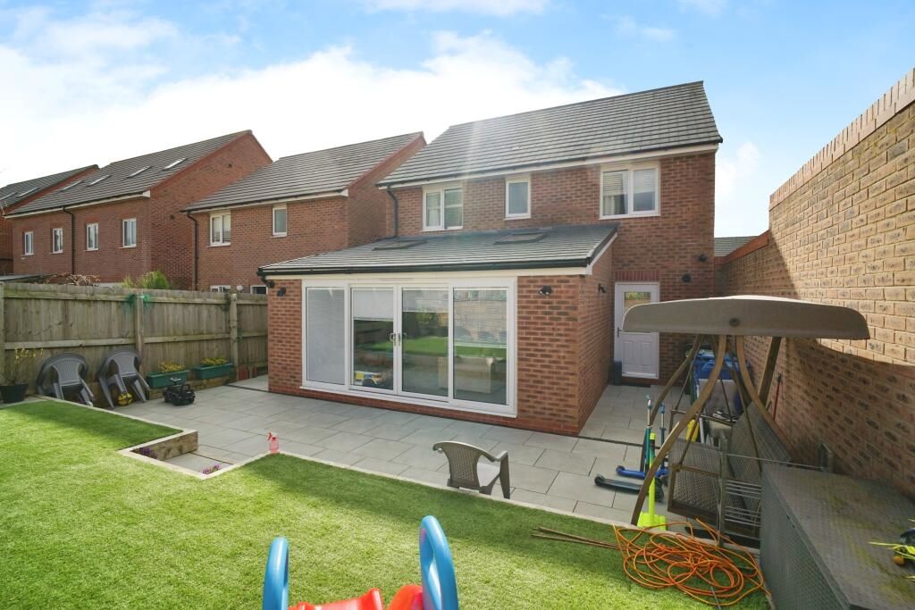 32 Garrett Meadow Tyldesley, Manchester, Lancashire, M29 8SD