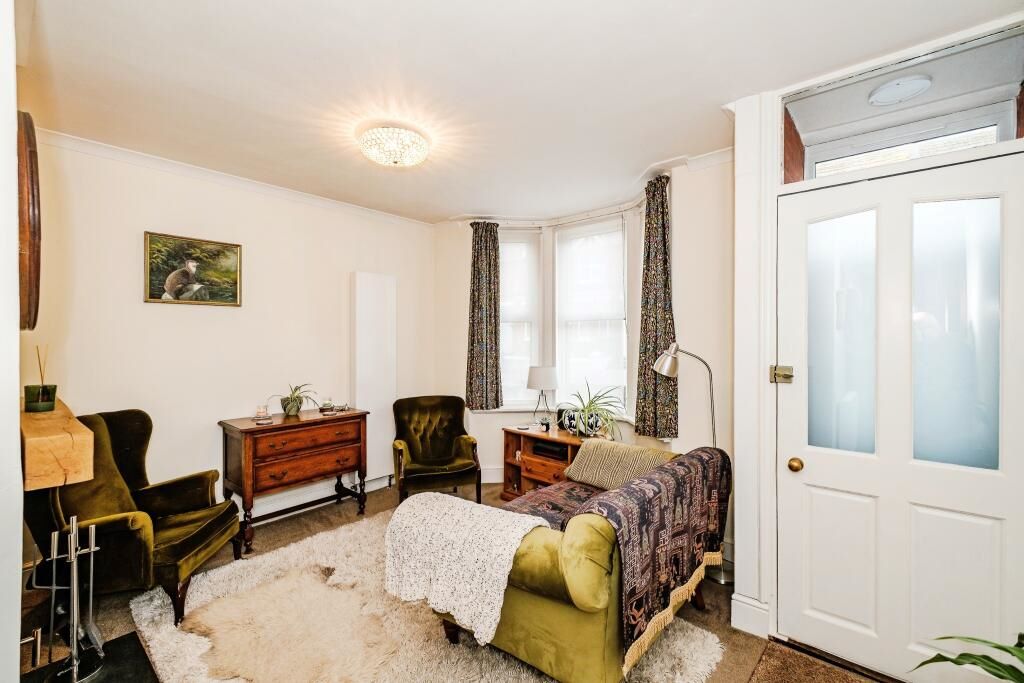 41 Gloucester Place, Littlehampton, West Sussex, BN17 7AL