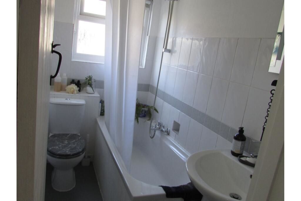 41 Gloucester Place, Littlehampton, West Sussex, BN17 7AL