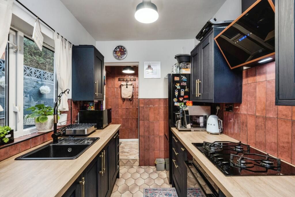 104 Vivian Road Sketty, Swansea, West Glamorgan, SA2 0UL