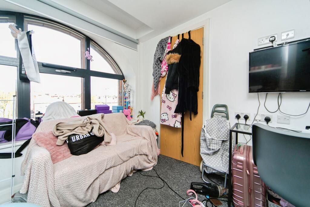 124 Edge Lane Edge Hill, Liverpool, Merseyside, L7 5NA