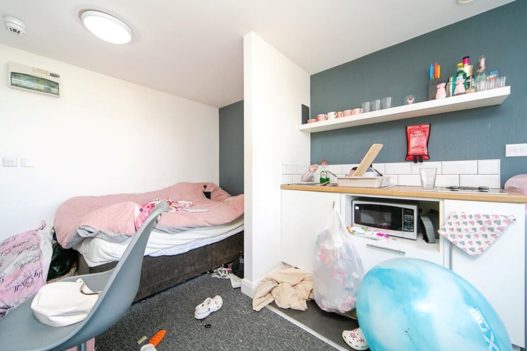 124 Edge Lane Edge Hill, Liverpool, Merseyside, L7 5NA